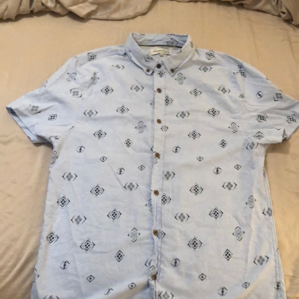 Sovereign Code Short Sleeve Shirt L